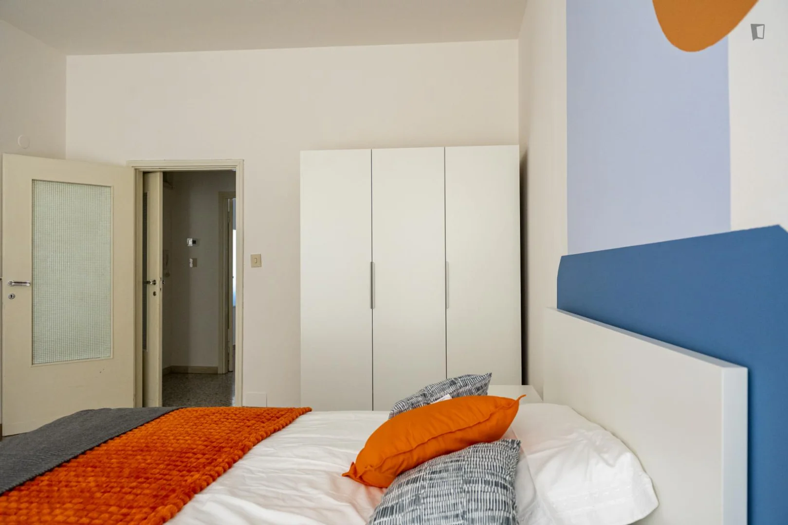 Bezahlbares Zimmer für Studenten mit ausreichender Beleuchtung in 