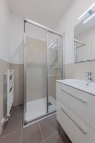 Mehrbettzimmer in der Via della Malvasia, , bild 8 von 10