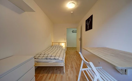 Quarto para alugar ao mês em Stuttgart