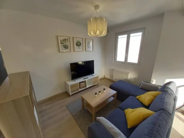 Renting rooms by the month in Toulouse