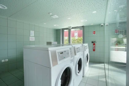 Quarto privado em residência em Lille, 59000, imagem 12 de 15