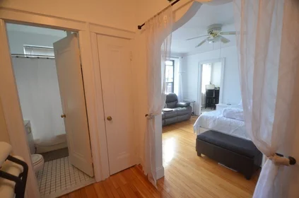 Estúdio em residência em 141, Englewood Ave., Unit 43, Brighton, Boston, MA, 02135, imagem 20 de 25