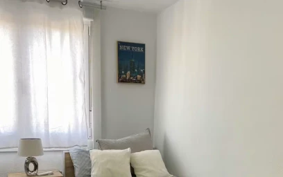 私人房间 在 Calle Gregorio García Arista, El Rabal, 10的图像1