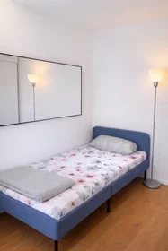 Private room at Kunreuthstraße, Aubing-Lochhausen-Langwied, image 1 of 10
