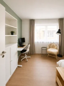 Stanza privata in Lerchensteig, Potsdam Nord, immagine 1 di 9