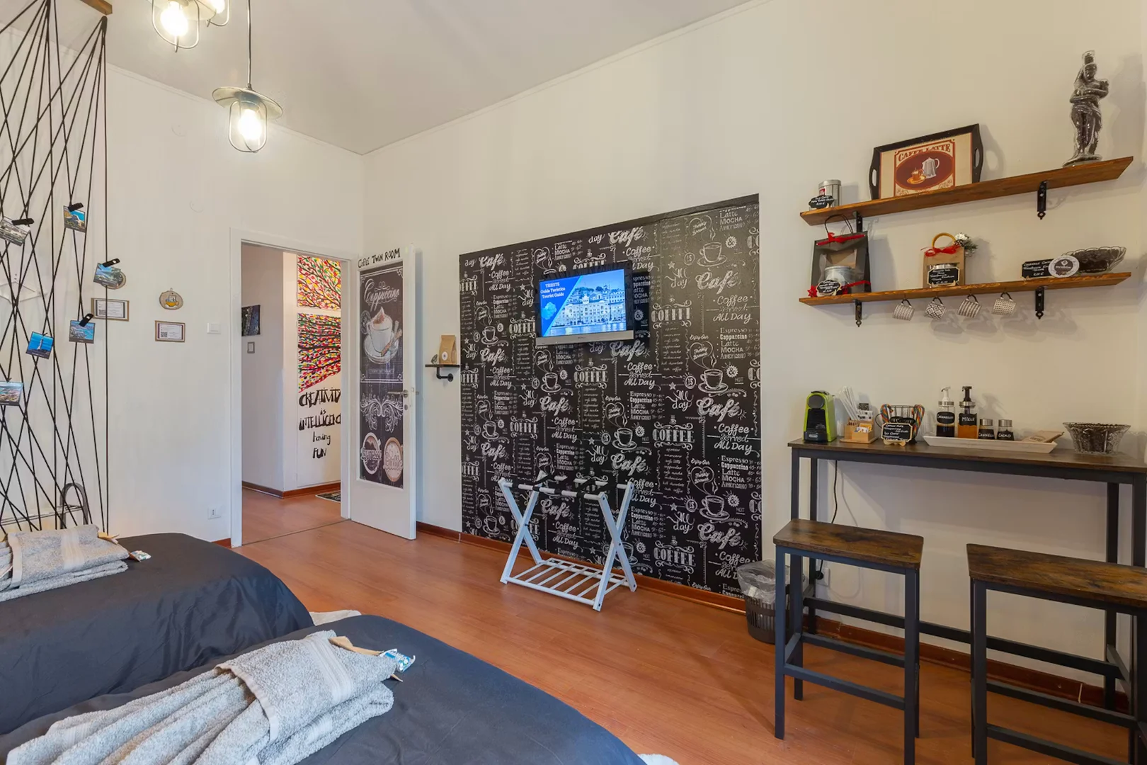 Bright and airy student room with easy university access in 