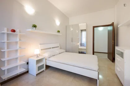 Stanza privata in Via Curtatone, immagine 2 di 15