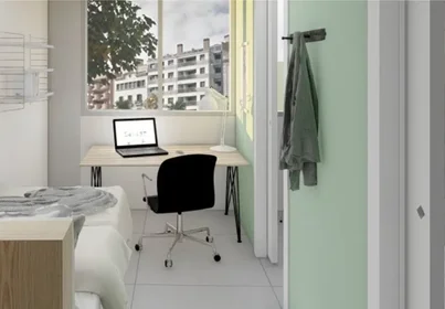Private room in residence at Rambla de Aragó 14-16, image 1 of 2