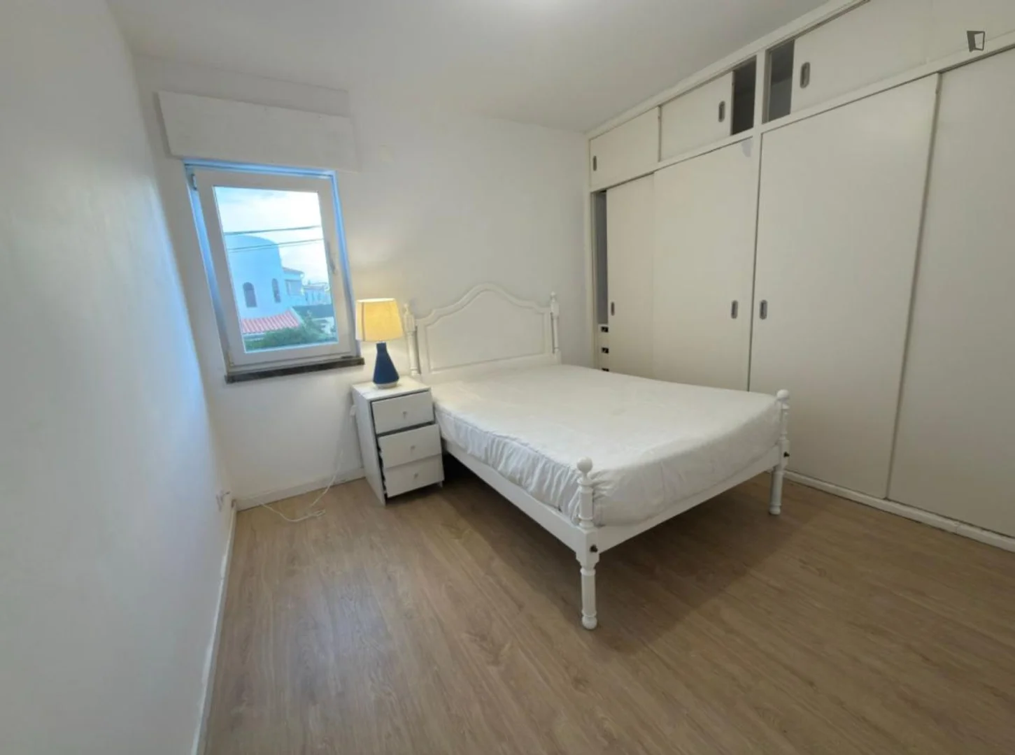 Habitación en apartamento estudiantil en alquiler en , completamente amueblado
