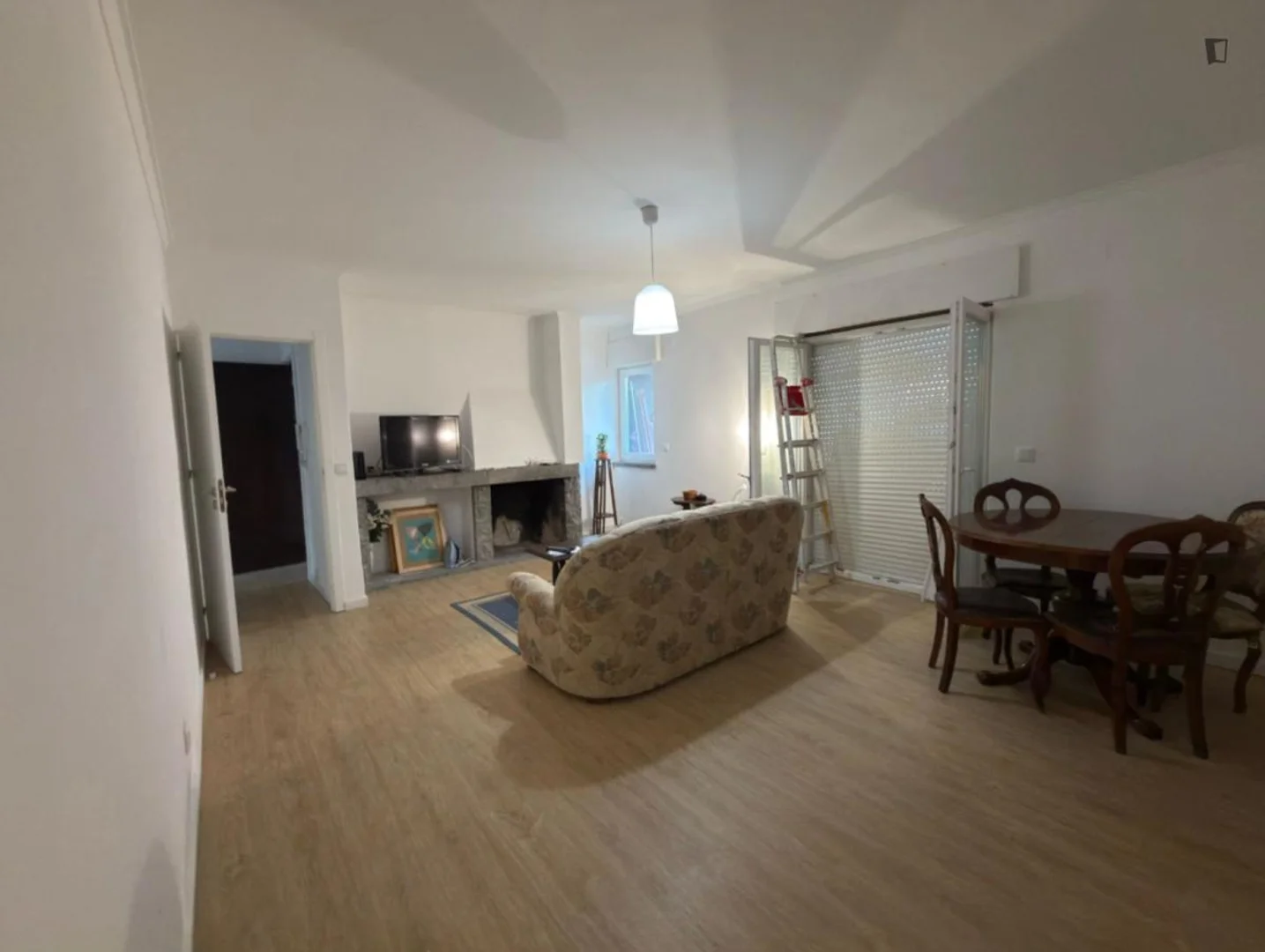 Habitación en apartamento estudiantil en alquiler en , completamente amueblado