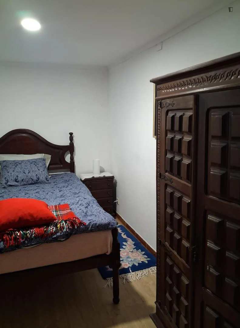 Quarto amigo do estudante em com comodidades modernas