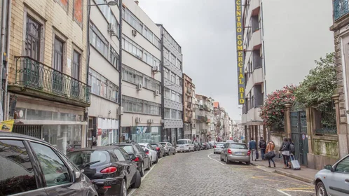 Całe miejsce Rua de Santa Catarina, obraz 29 30