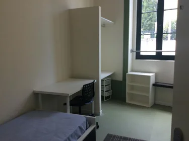 Habitación privada en Rua Delfim Maia, imagen 2 de 22
