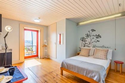 Logement entier à Rua de Trás, image 1 de 16