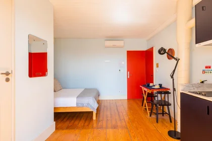 Logement entier à Rua de Trás, image 7 de 16