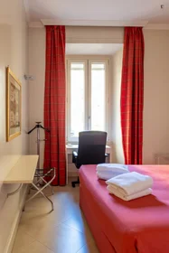 Entire apartment at Via Cola di Rienzo, image 3 of 27