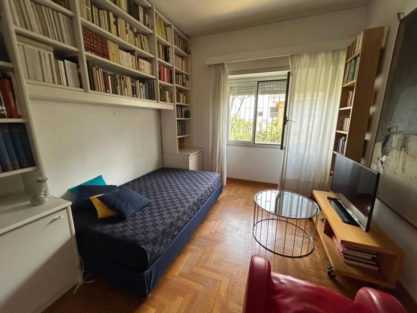 Studentenfreundliches Zimmer in mit modernen Annehmlichkeiten