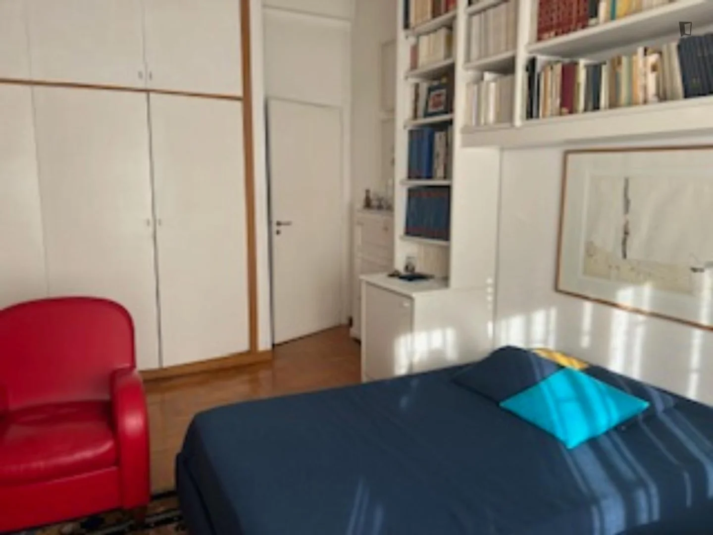 Zimmer in Studentenwohnung in zu vermieten, voll möbliert