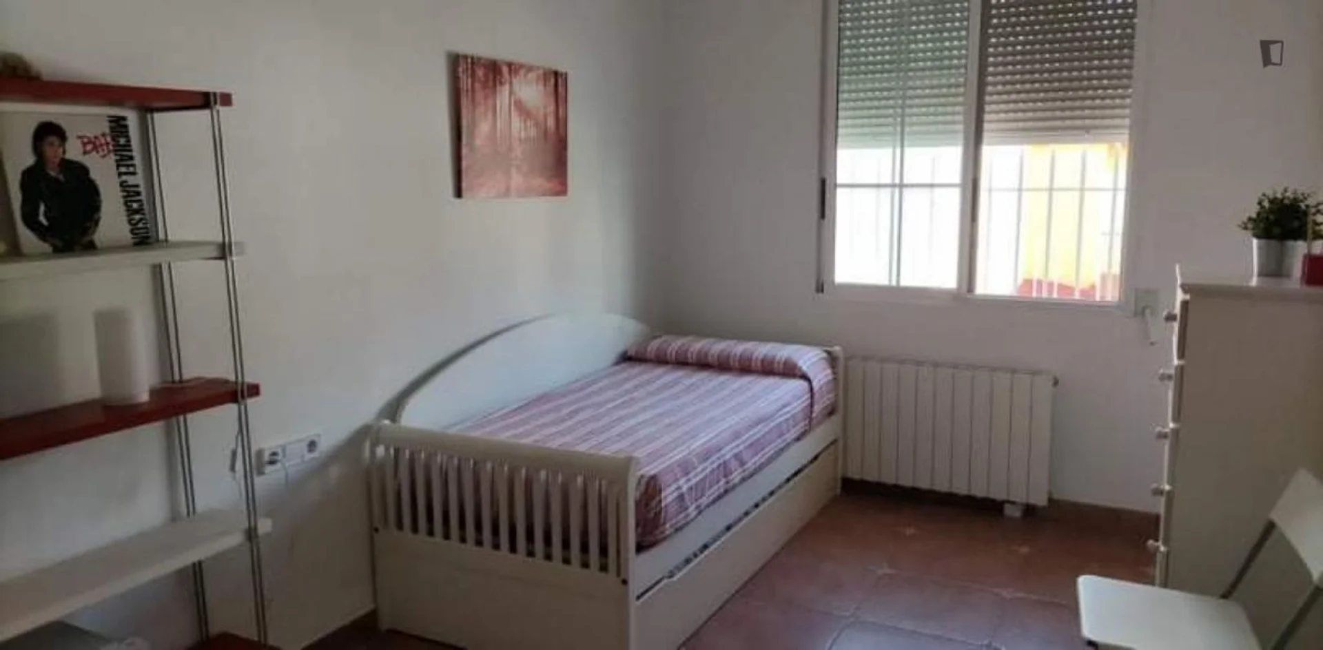 Habitación para estudiantes en  con modernas comodidades