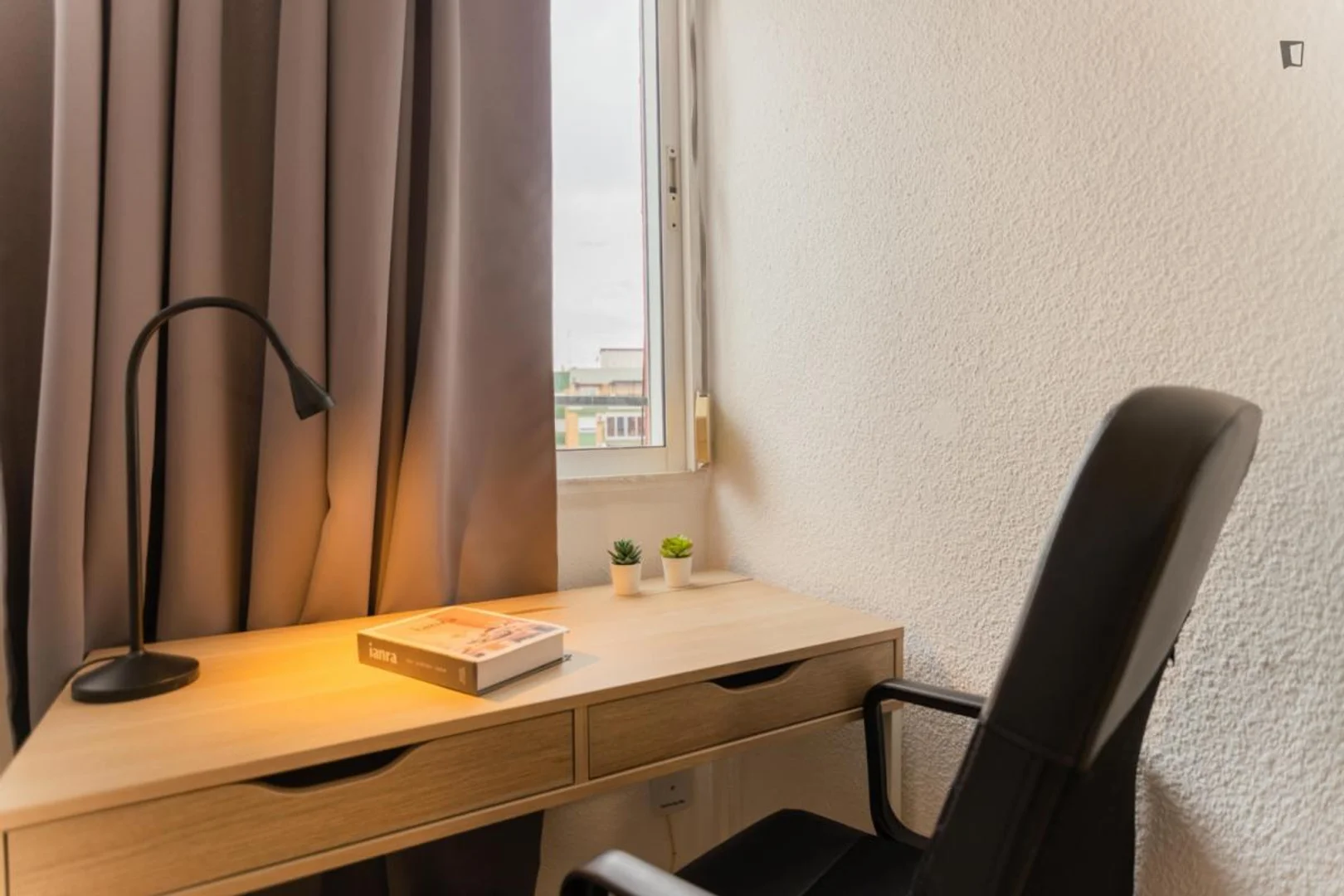 Pokój do wynajęcia w mieszkaniu studenckim w , w pełni umeblowany
