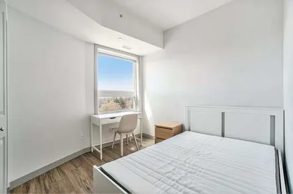 Appartamento intero in residence in 168 Division St, Kingston, ON K7L 0G5, Canada    , immagine 8 di 26