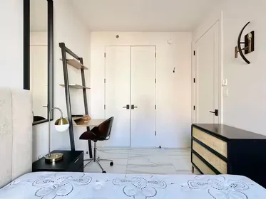 Apartamento inteiro em residência em 987 Willoughby Avenue,  1E, Bushwick, Brooklyn, NY, 11221, imagem 1 de 14