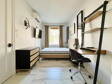 Apartamento inteiro em residência em 987 Willoughby Avenue,  1E, Bushwick, Brooklyn, NY, 11221, imagem 2 de 14