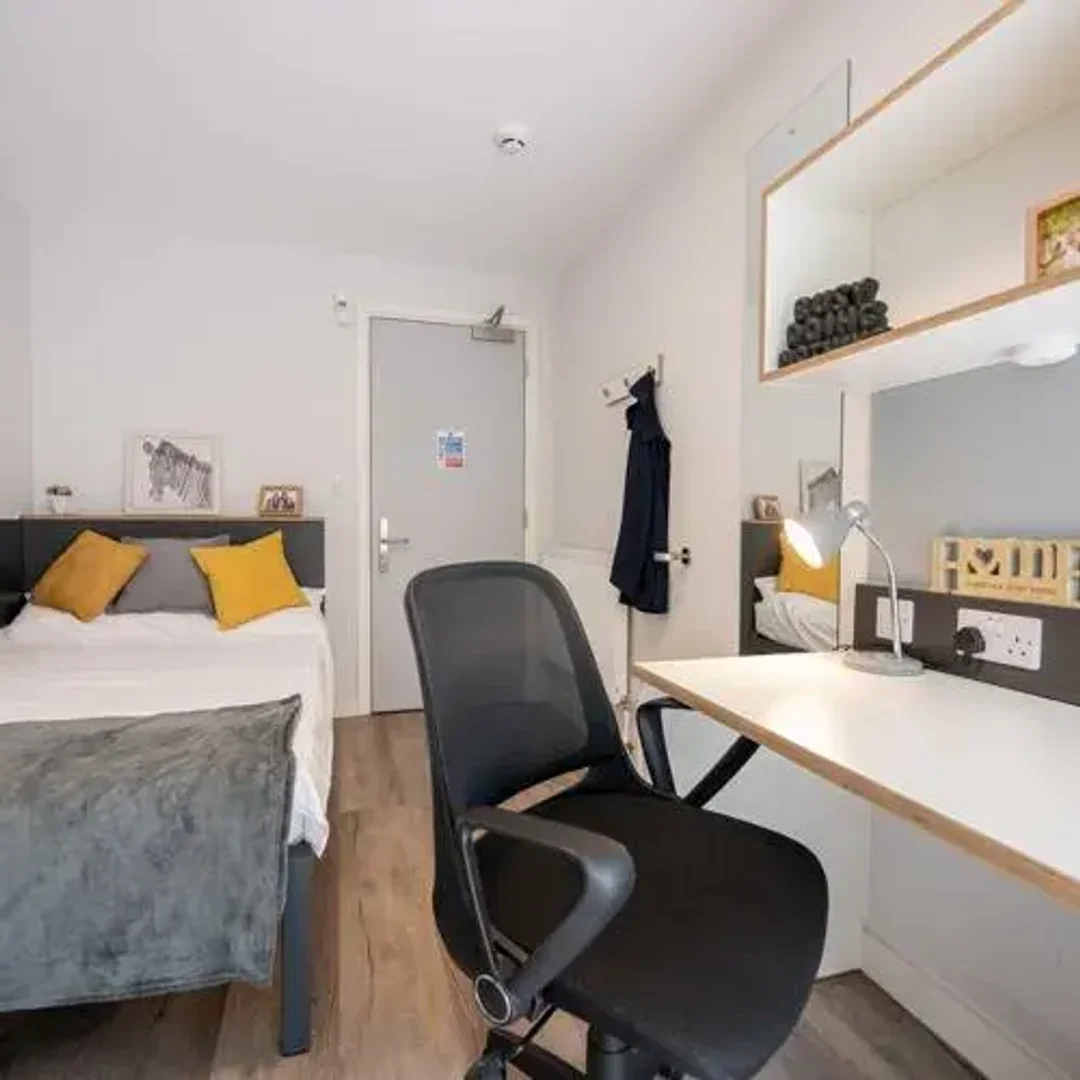 Quarto de estudante funcional perfeito para estudar em