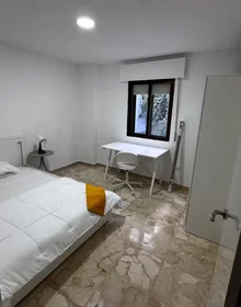 Chambre privée à Calle Juanito Valderrama, , image 1 de 10