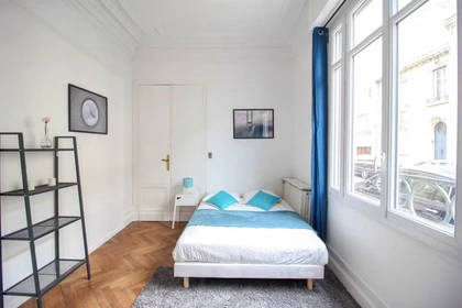Room for rent with double bed Bordeaux