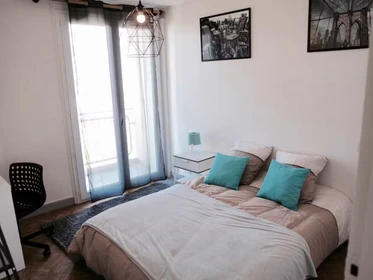 Quarto para alugar num apartamento partilhado em Toulouse