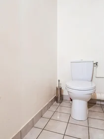 Privatzimmer in der Les Martinets, Rueil-Malmaison, bild 8 von 9