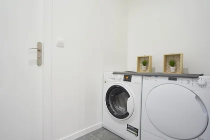 Private room at 29 rue Thiers, image 18 of 23