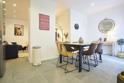 Private room at 29 rue Thiers, image 5 of 23