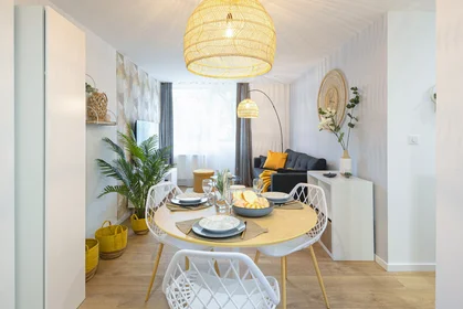 Private room at 28 RUE DE FRELAND, image 14 of 16
