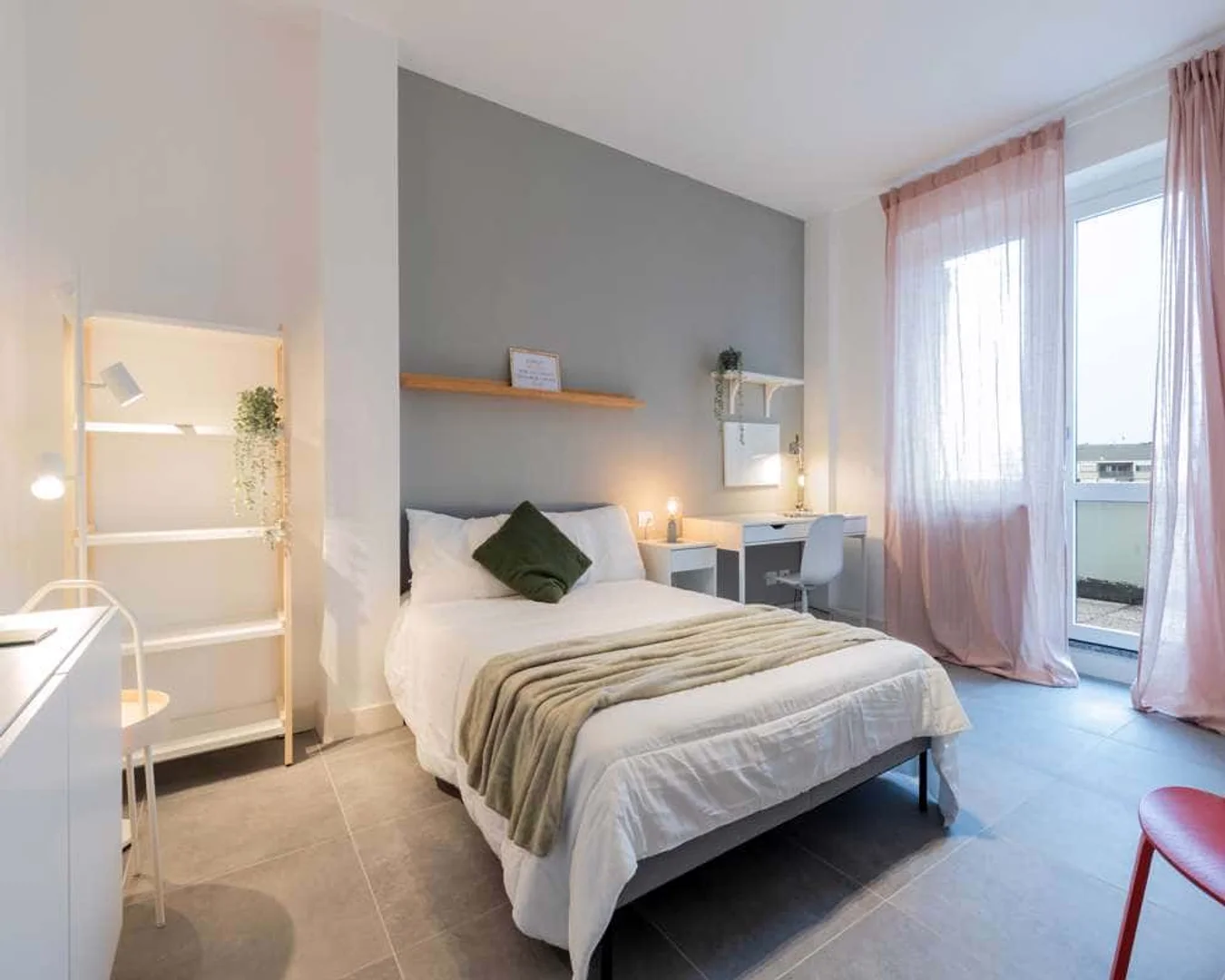 Habitación en apartamento estudiantil en alquiler en , completamente amueblado