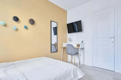 Habitación privada en 174 Rue de Cagny, 80090 Amiens, France, imagen 2 de 20