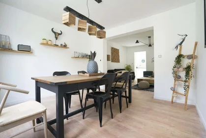 Chambre privée à 11 Rue Jules Guesde, 51100 Reims, France, image 13 de 23