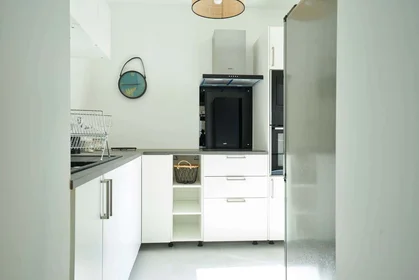 Chambre privée à 11 Rue Jules Guesde, 51100 Reims, France, image 16 de 23