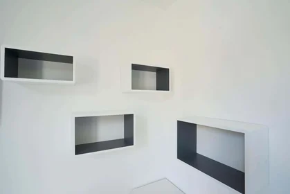 Chambre privée à 11 Rue Jules Guesde, 51100 Reims, France, image 4 de 23