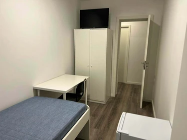 Quarto para alugar num apartamento partilhado em Porto