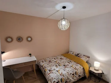 Private room at Orléans, 45100, image 10 of 34