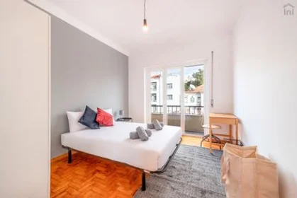 Private room at Lumiar - Alameda das Linhas de Torres, R/C, image 10 of 12