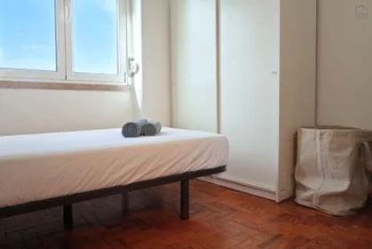Private room at Lumiar - Alameda das Linhas de Torres, R/C, image 11 of 13
