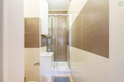 Private room at Lumiar - Alameda das Linhas de Torres, R/C, image 11 of 11