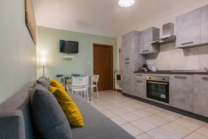 Appartamento intero in Via Giulia di Barolo, Centro, immagine 9 di 10