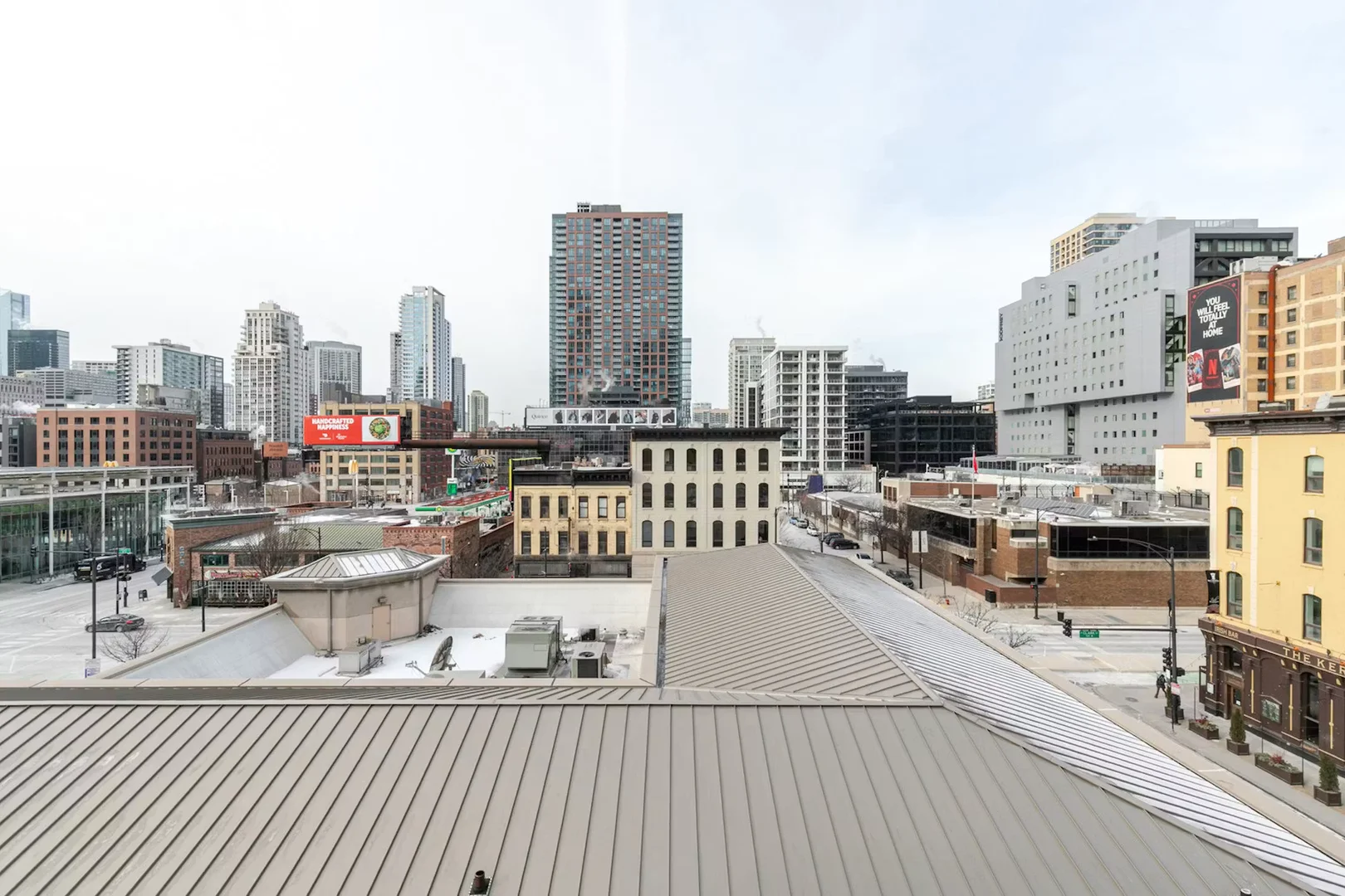 West Erie Street, River North