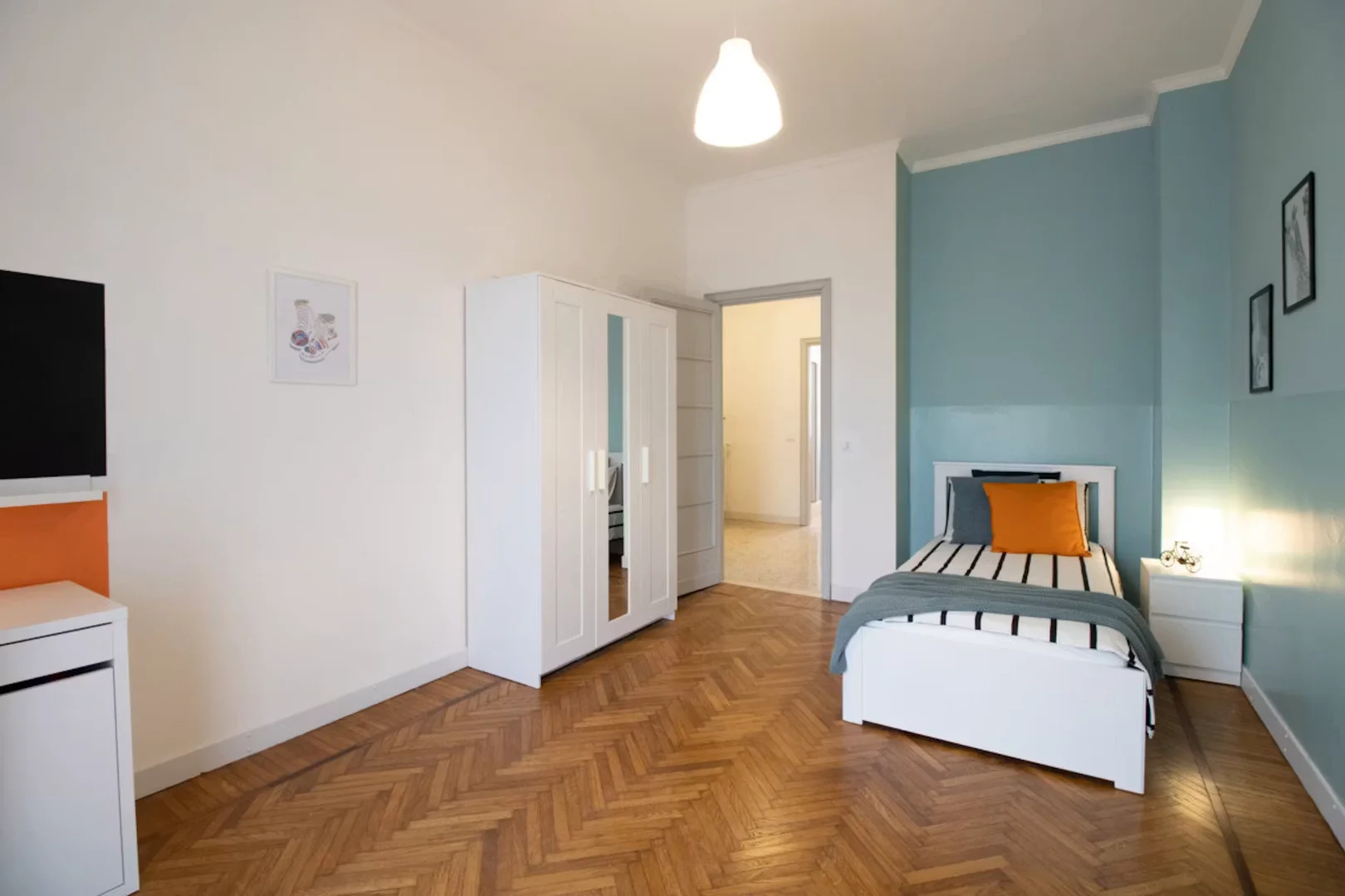 Komfortables und geräumiges Studentenzimmer in