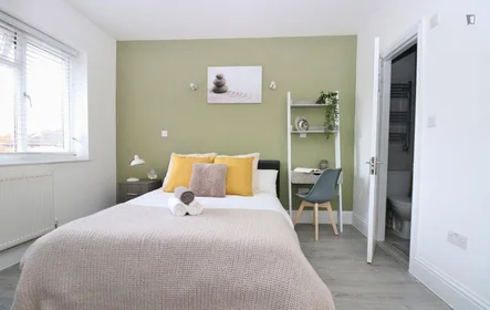 Private room at Strelley Way, image 2 of 16