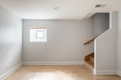 Privatzimmer in der #1568: Logan Square Chicago 60618, bild 1 von 10